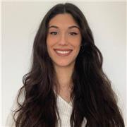 Graduada en Medicina. Profesora de apoyo escolar para niños de Primaria, ESO, Bachillerato. Profesora de francés (niveles A1-B2)